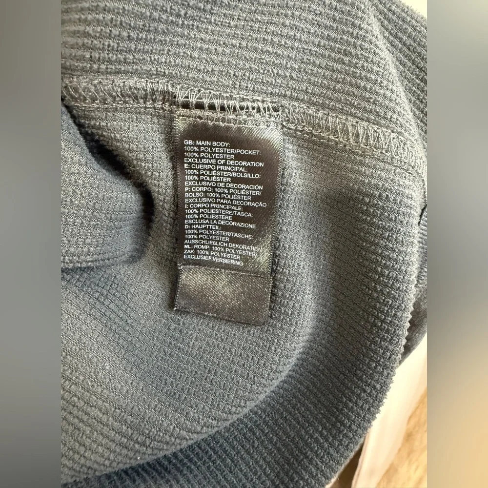 The North Face Men’s Large Gray Full Zip Jacket Embroidered Logo